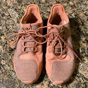 Adidas Size 7 Rose/Mauve Tennis shoes